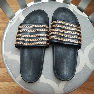 Steven Madden slip on sandals